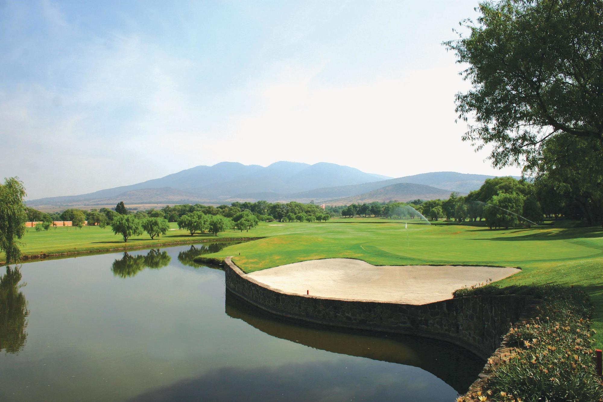 Hotel Hacienda Cantalagua Golf Contepec Екстер'єр фото